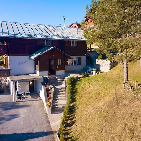 Avec Terrasse Et Vue Alpine