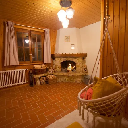 Avec Terrasse Et Vue Alpine *