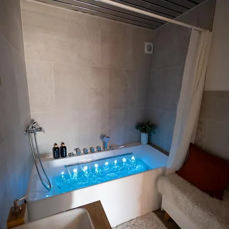 Avec Terrasse Et Vue Alpine * לייסין
