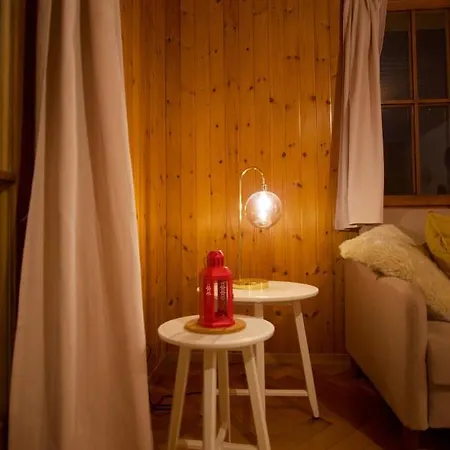 6 Personnes Avec Sauna דירה