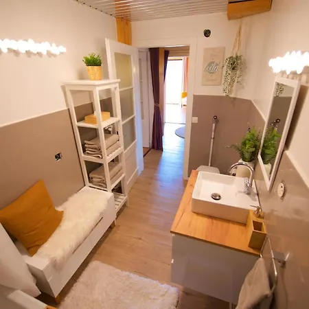 דירה 6 Personnes Avec Sauna לייסין