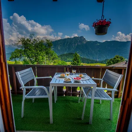 Avec Terrasse Et Vue Alpine * Leysin